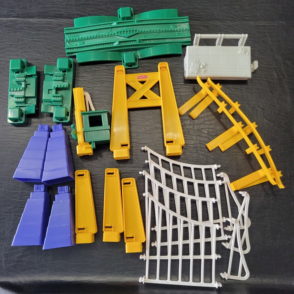 Lot‎ of 22 Fisher Price Geotrax Railway Track Bridge Supports Safety Fence Vtg